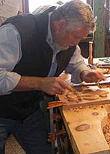 Learning wood carving wood carving technique